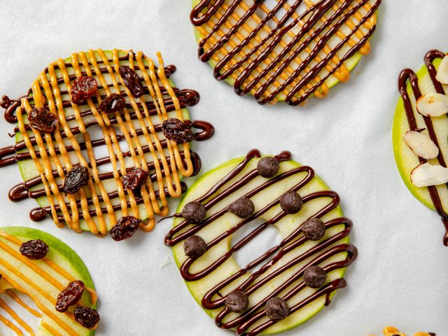 Drizzled Apple Snacks