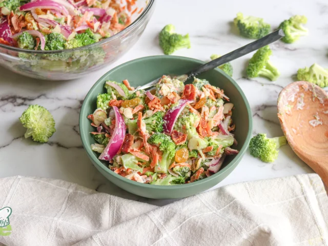 Broccoli Salad with Bacon and Raisins